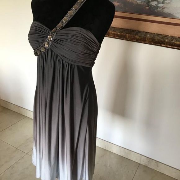 Beautiful cocktail 🍸 dress size 4 in ombre - Picture 3 of 11